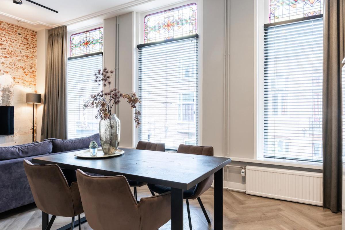 Xxl Loft With Bath Located Stadsvilla Tilburg Bagian luar foto